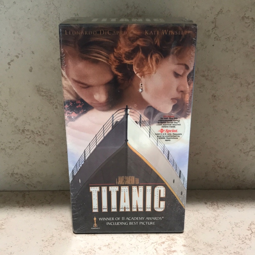 SEALED Titanic VHS 1998 - Paramount 2 Tape Set w/ Sprint Sticker Collectible